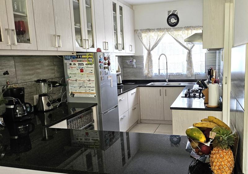 To Let 3 Bedroom Property for Rent in Bellville Western Cape